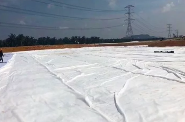 土工布過(guò)濾功能：如何實(shí)現(xiàn)高效水土分離與工程防護(hù)！