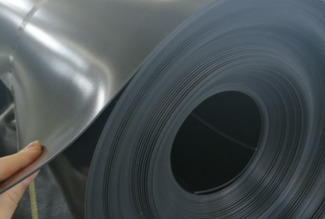 HDPE土工膜 vs PVC土工膜 | 性能及適用場(chǎng)景對(duì)比!